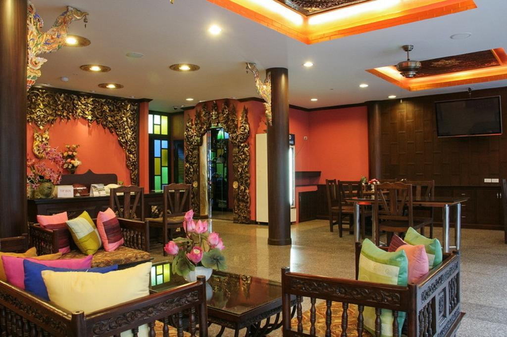 Pl Guesthouse Patong Bagian luar foto